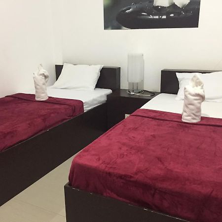 4C'S Tourist Lodge Puerto Princesa Екстериор снимка