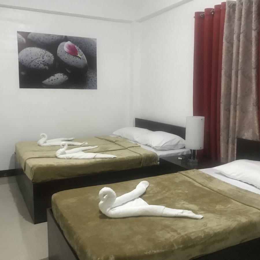 4C'S Tourist Lodge Puerto Princesa Екстериор снимка
