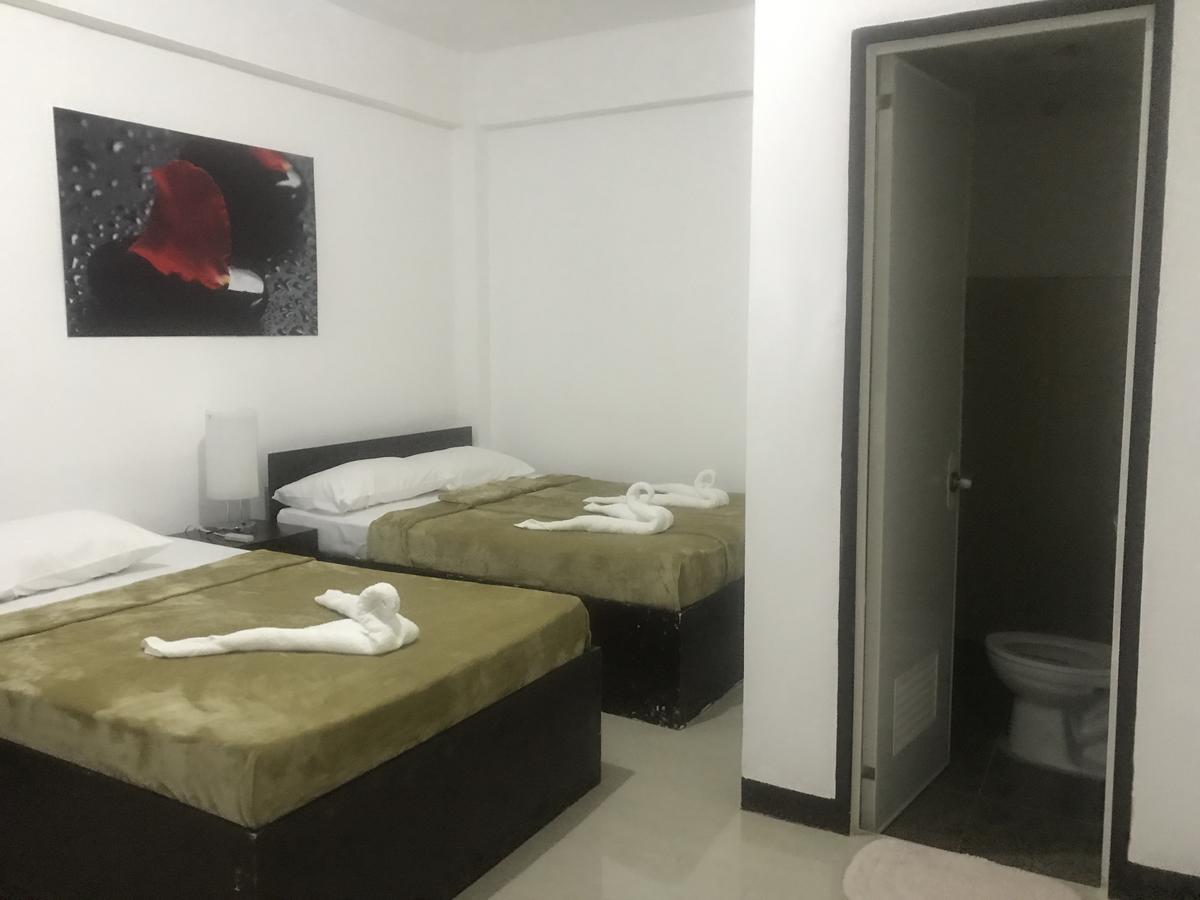 4C'S Tourist Lodge Puerto Princesa Екстериор снимка