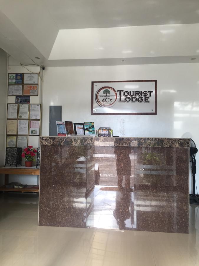 4C'S Tourist Lodge Puerto Princesa Екстериор снимка