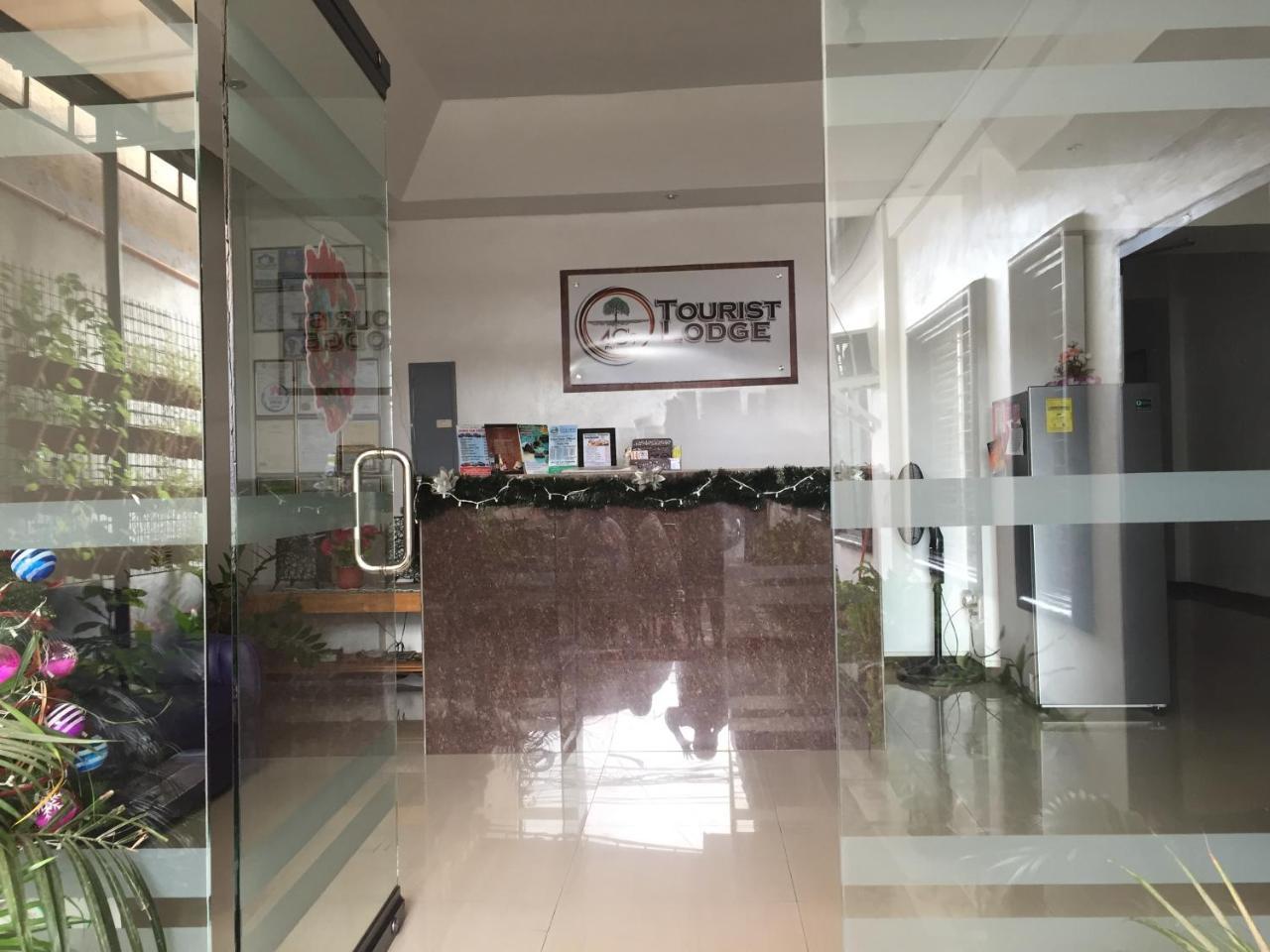 4C'S Tourist Lodge Puerto Princesa Екстериор снимка